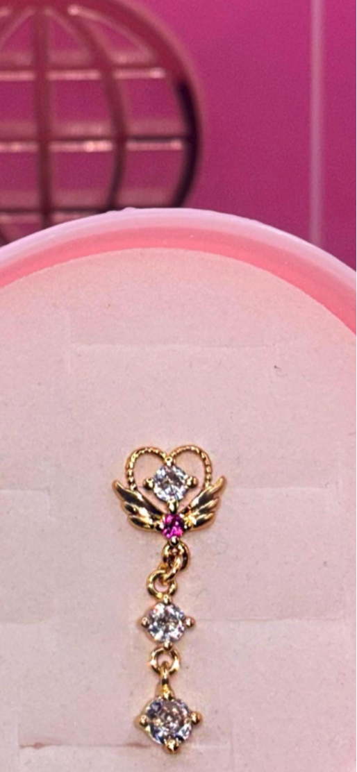 ANGEL NOSE STUD