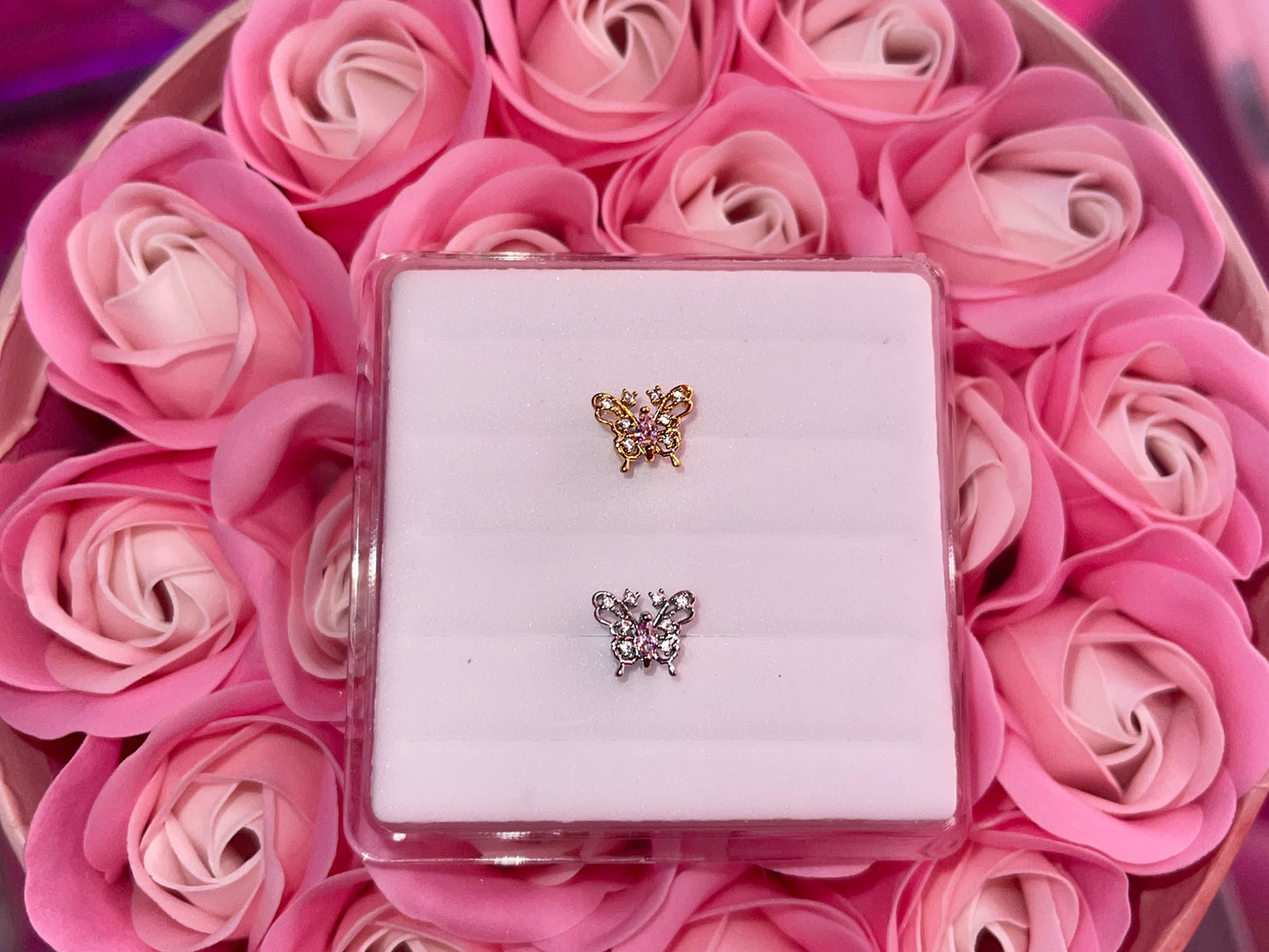 BUTTERFLY NOSE STUD