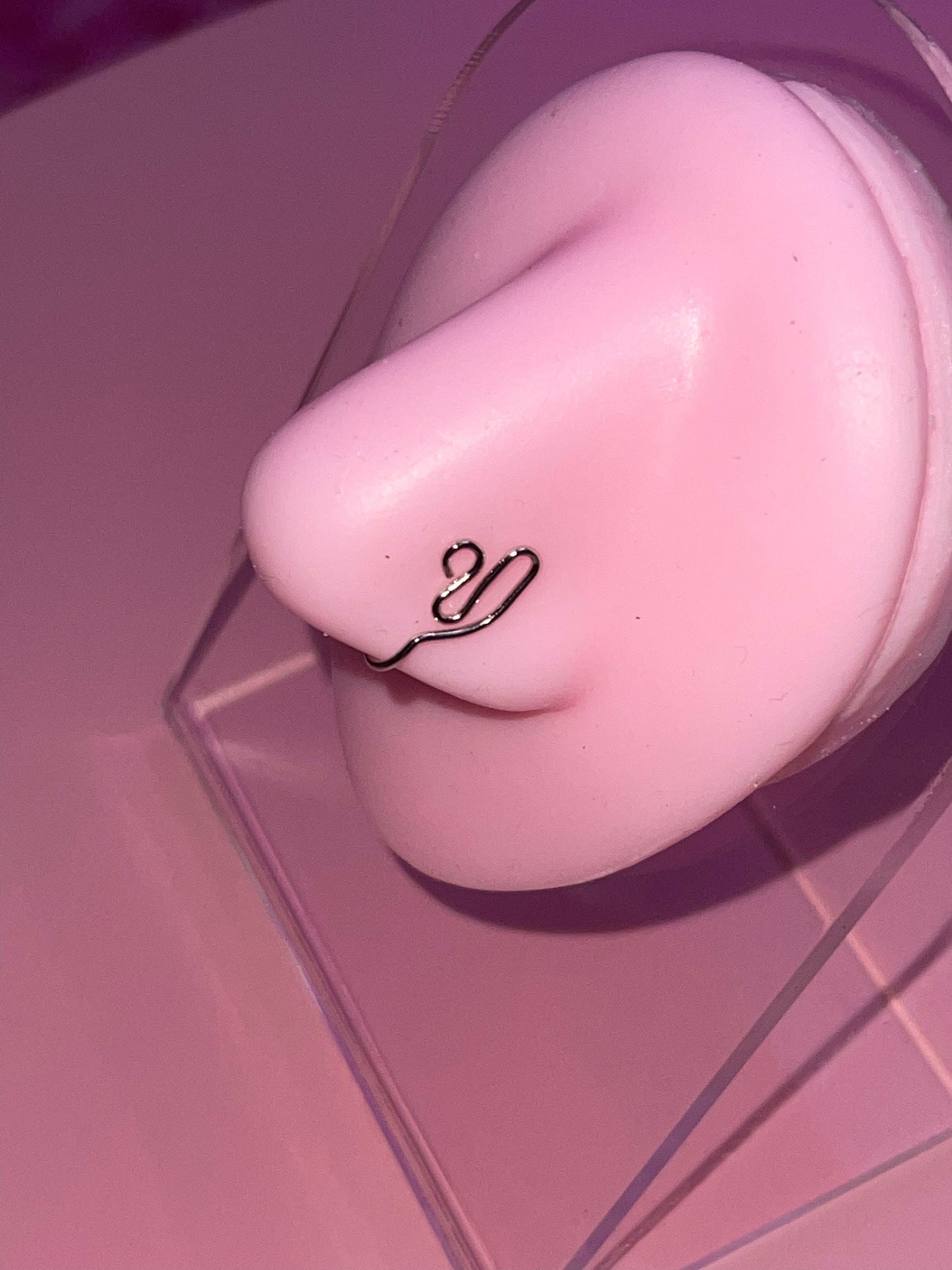 NOSE CUFF