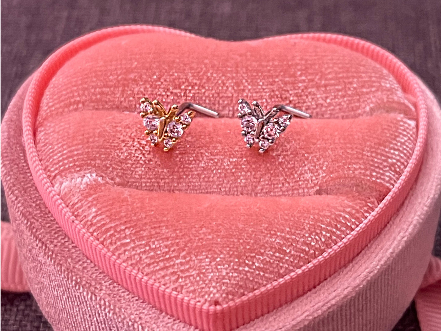 BUTTERFLY NOSE STUD