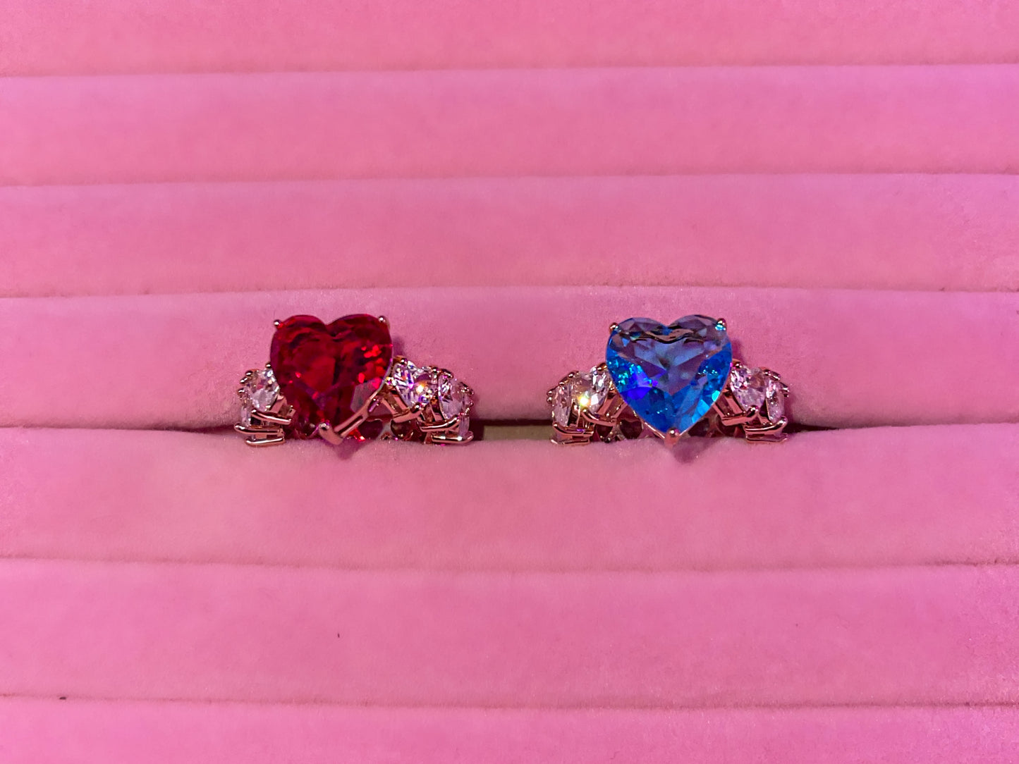 ICY HEART RING
