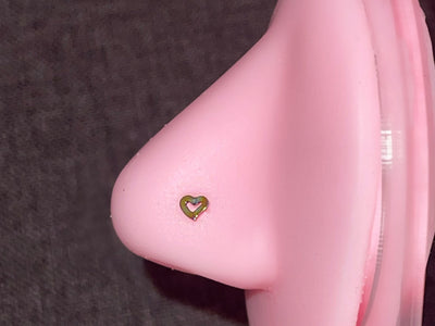 HEART NOSE STUD