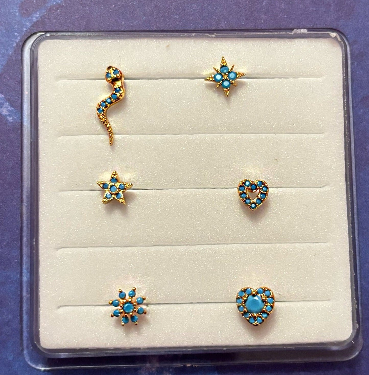 BLUE NOSE STUD